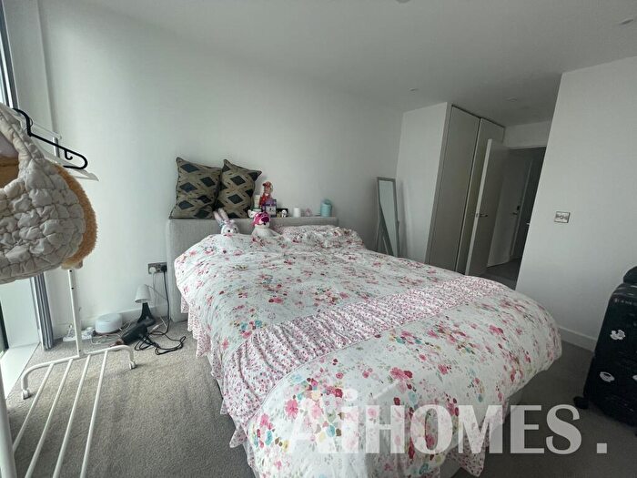 2 Bedroom Flat For Sale In Elizabeth Tower, Chester Road, Manchester, M15