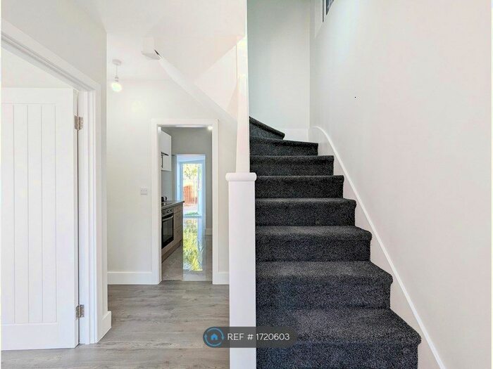 4 Bedroom Semi-Detached House To Rent In Greenfield Street, Waltham Abbey, EN9