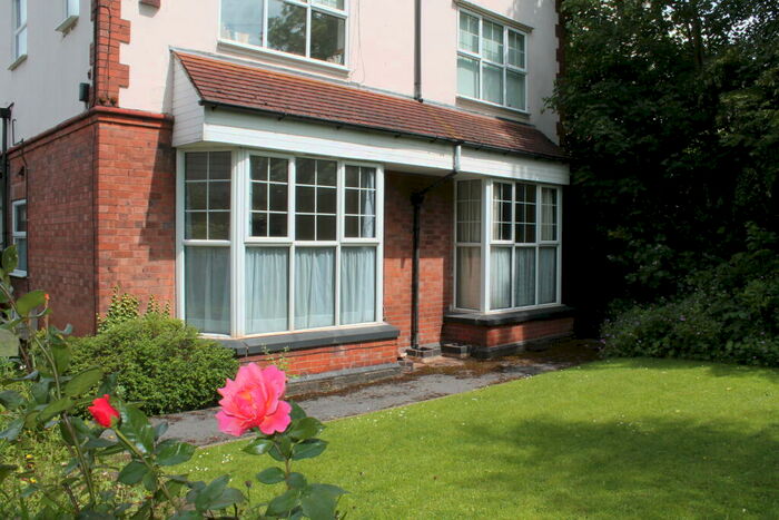 1 Bedroom Flat To Rent In Private Road, Mapperley Park, NG3