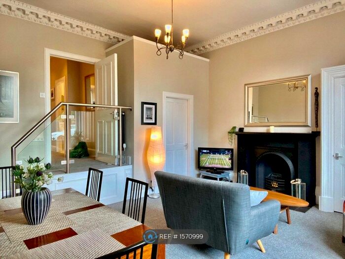 2 Bedroom Flat To Rent In Inverleith Terrace, Edinburgh, EH3