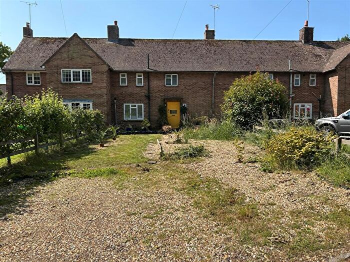 3 Bedroom Terraced House For Sale In Oak Tree, Barcombe, Lewes, BN8