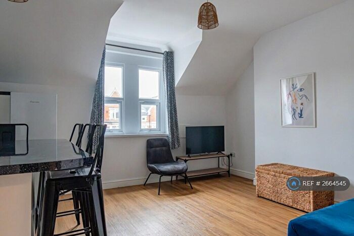 1 Bedroom Flat To Rent In Newport Road, Cardiff, CF24