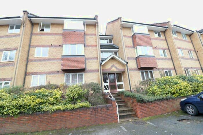 1 Bedroom Apartment To Rent In Wheeler Court, Tilehurst, RG31