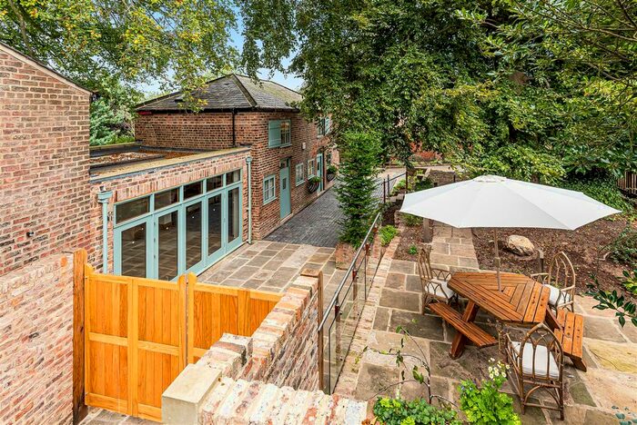 3 Bedroom Detached House To Rent In The Coach House, Nelsons Lane, York, North Yorkshire, YO24