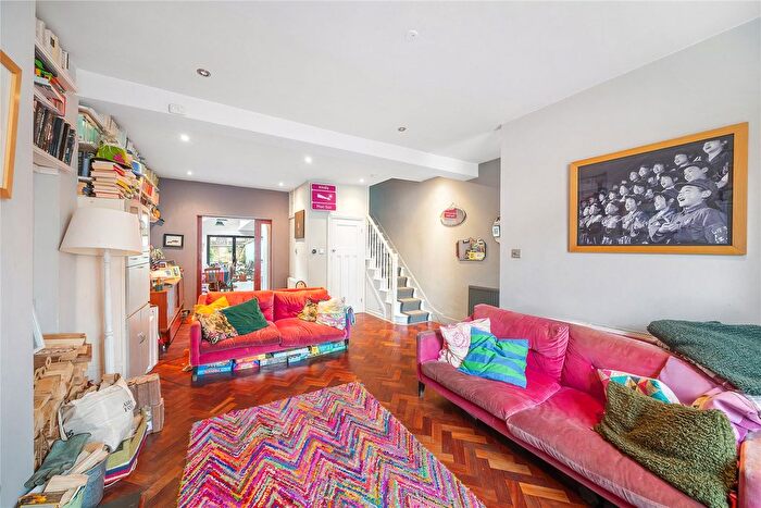 4 Bedroom Terraced House For Sale In Barnwell Road, London, SW2