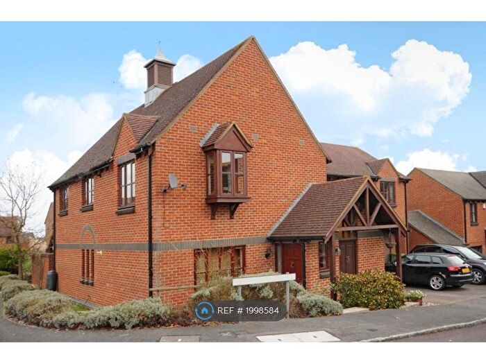 2 Bedroom Maisonette To Rent In Sylverns Court, Bracknell, RG42