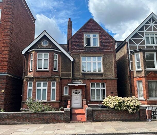 1 Bedroom Flat For Sale In Flat D, Finchley Road, Finchley, London, Camden, NW3