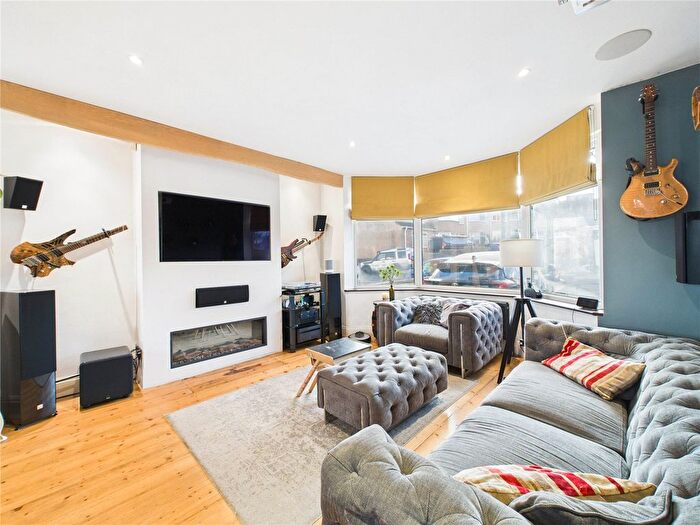 4 Bedroom Terraced House For Sale In Aylesbury Road, Bedminster, Bristol, BS3