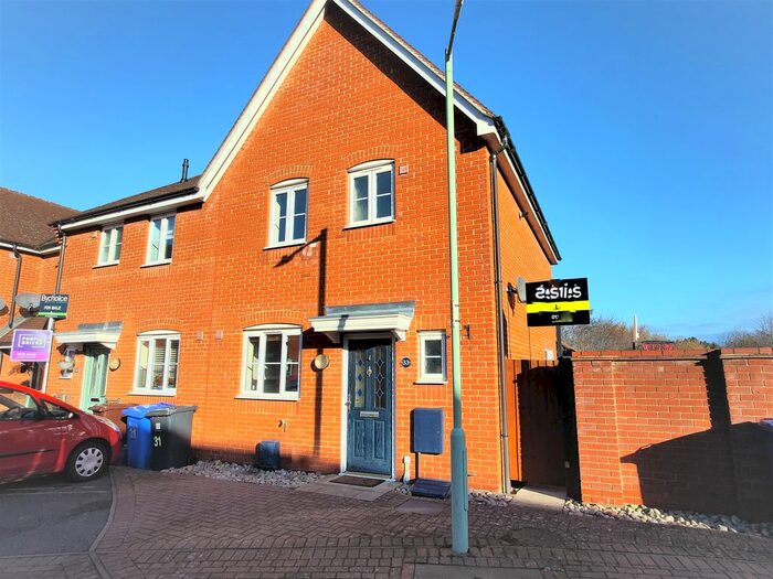 3 Bedroom Property To Rent In Blackbird Drive, Bury St. Edmunds, IP32