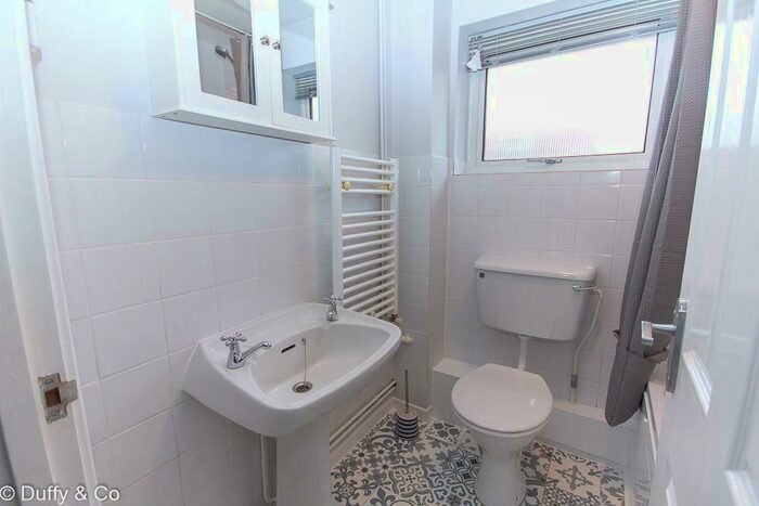 2 Bedroom Bungalow To Rent In Hoblands, Haywards Heath, West Sussex, RH16