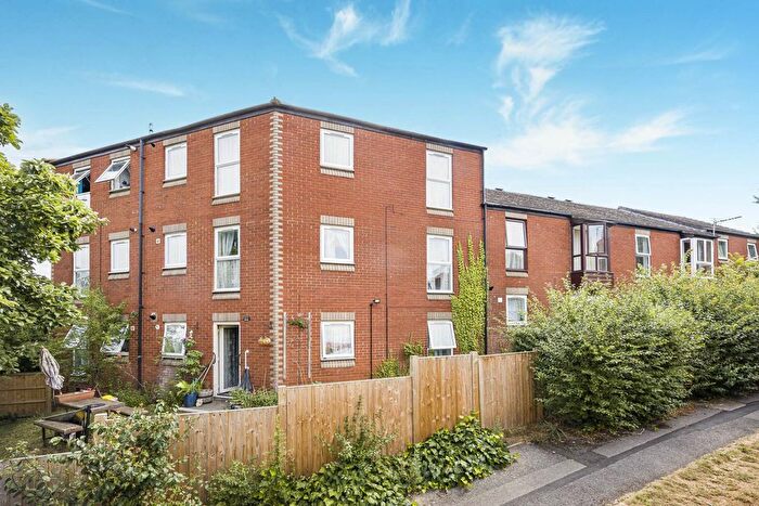 1 Bedroom Flat For Sale In Lock Place, Reading, RG1