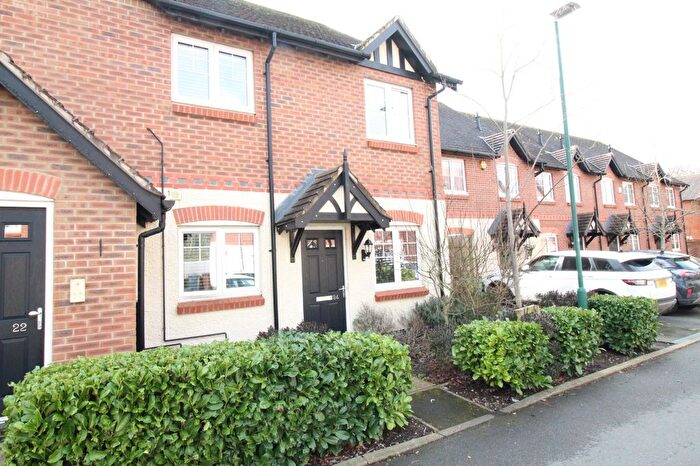 2 Bedroom Maisonette To Rent In Drovers Close, Balsall Common, Coventry, West Midlands, CV7