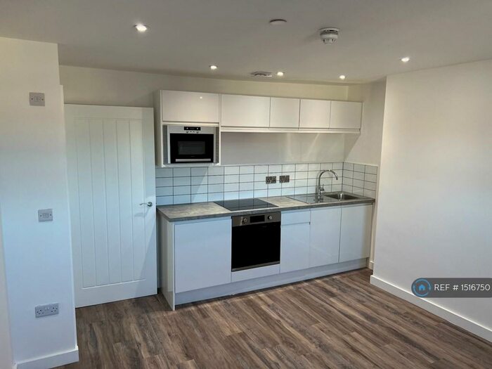 1 Bedroom Flat To Rent In Cotham Hill, Bristol, BS6