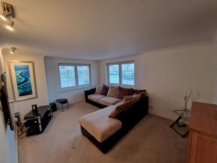 3 Bedroom Flat To Rent In Mackie Place, Elrick, Westhill, AB32