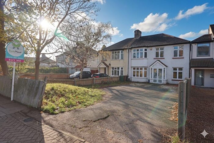 4 Bedroom Semi Detached House For Sale In Baring Road, Grove Park, SE12