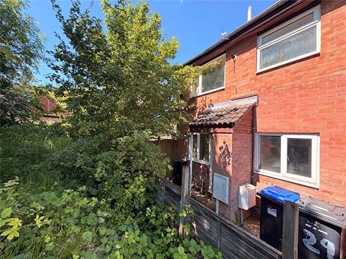 1 Bedroom Terraced House For Sale In St Johns Close, Daventry, Northamptonshire, NN11