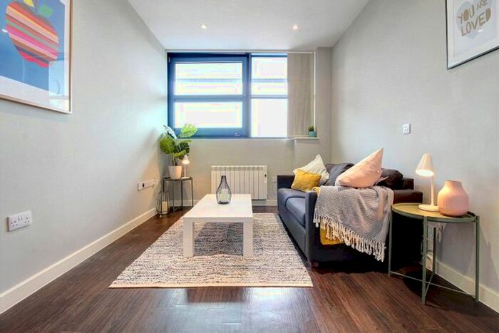 Studio To Rent In Axis House, Bath Road, Heathrow, Hayes, UB3