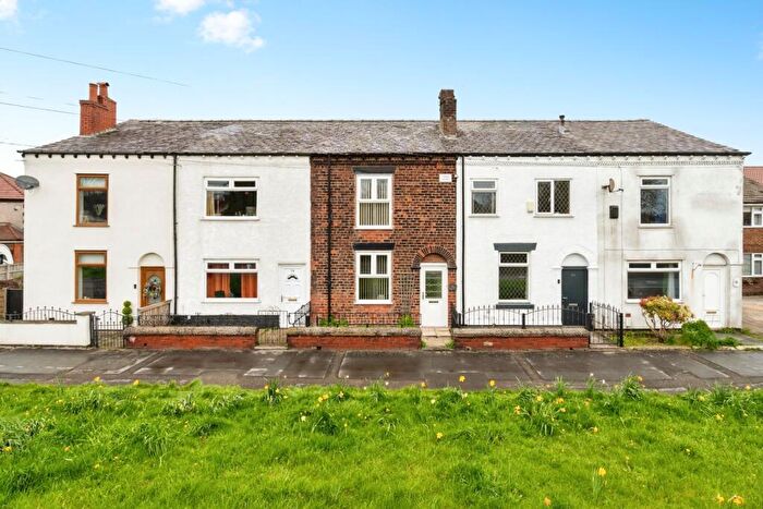2 Bedroom Terraced House For Sale In Chorley Road, Westhoughton, Bolton, Greater Manchester, BL5