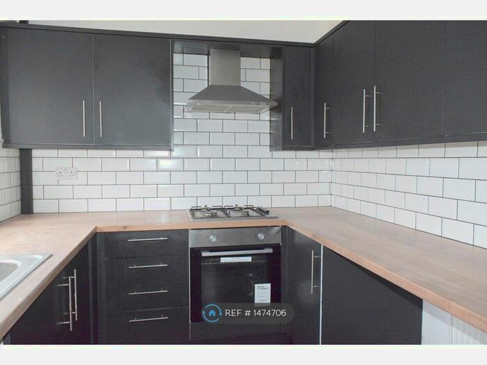 3 Bedroom End Of Terrace House To Rent In Wolverhampton Street, Wednesbury, WS10