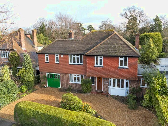 4 Bedroom Detached House To Rent In Woodland Way, Weybridge, Surrey KT13