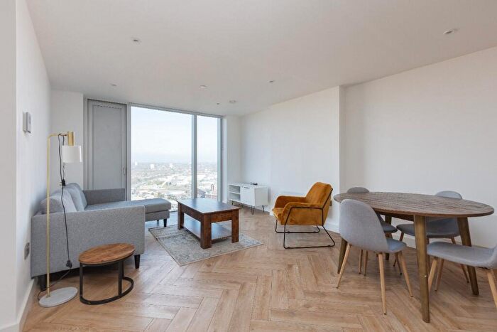 2 Bedroom Flat To Rent In Anaconda Cut, Greengate, M3
