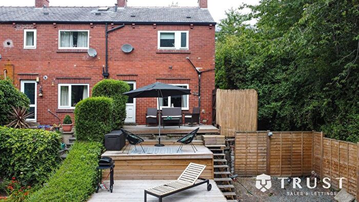 2 Bedroom End Of Terrace House For Sale In Roman Road, Batley, WF17
