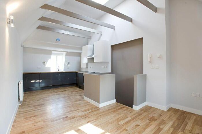 1 Bedroom Apartment To Rent In Heath Street, Hampstead, NW3