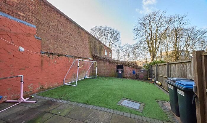 3 Bedroom End Of Terrace House For Sale In Baptist Walk, Hinckley, LE10