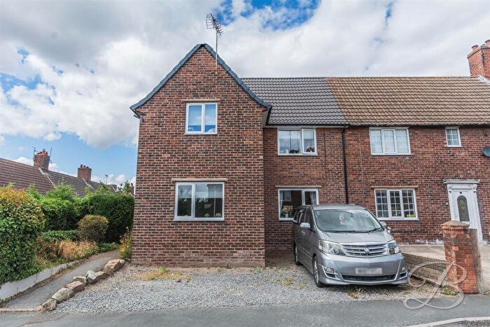 3 Bedroom End Of Terrace House For Sale In Little John Drive, Rainworth, Mansfield, NG21