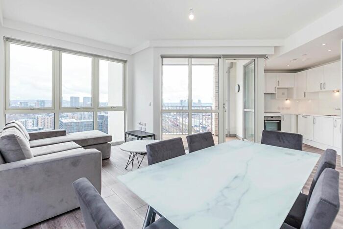 2 Bedroom Apartment To Rent In Canning Town London, E16
