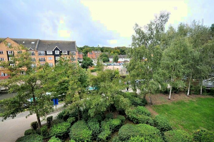 2 Bedroom Apartment To Rent In Evans Wharf, Hemel Hempstead, HP3
