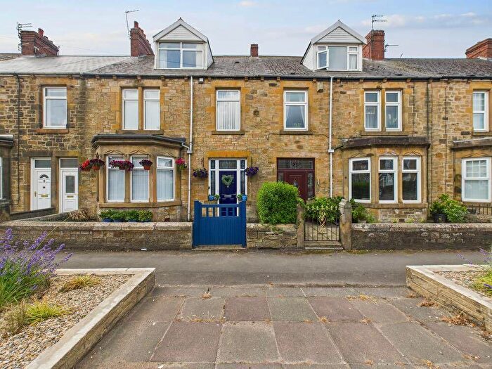 6 Bedroom Terraced House For Sale In New Durham Road, Stanley, DH9