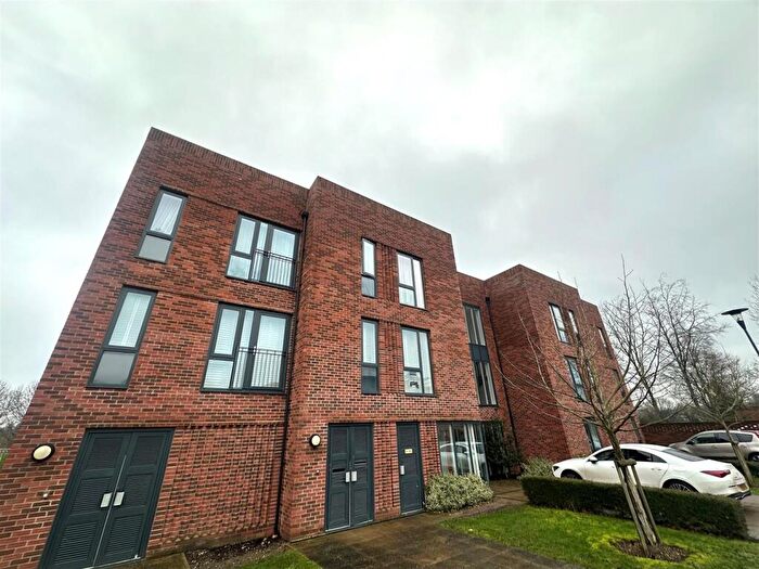 1 Bedroom Flat For Sale In Barnes Wallis Way, St. Albans, AL2