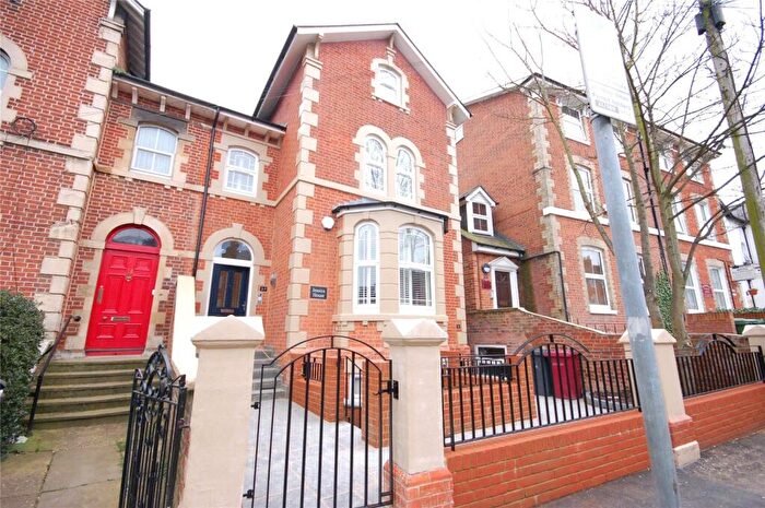 Apartment To Rent In Russell Street, Reading, Berkshire, RG1