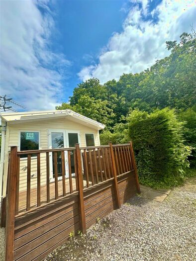 2 Bedroom Park Home For Sale In Wyreside, Out Rawcliffe, Preston, PR3