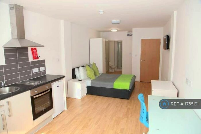 Studio To Rent In Brownhill Road, London, SE6