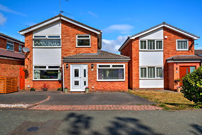 4 Bedroom Detached House For Sale In Kylemore Drive, Heswall, Wirral, Merseyside, CH61