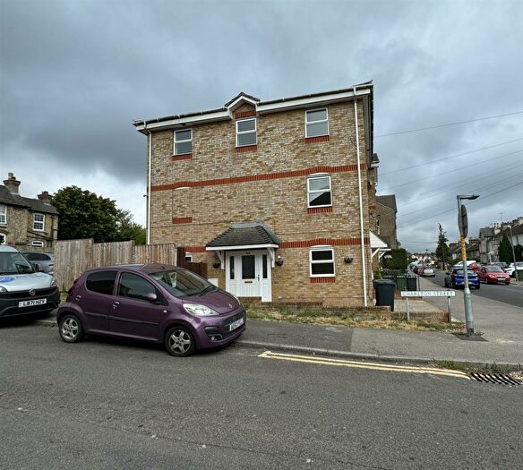 4 Bedroom Town House To Rent In Upper Fant Road, Maidstone, ME16