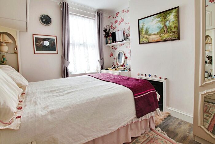 3 Bedroom Terraced House For Sale In Newlands Road, Ramsgate, Kent, CT12