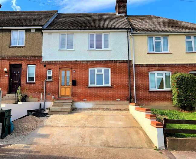 3 Bedroom Property To Rent In Pagitt Street, Chatham, ME4