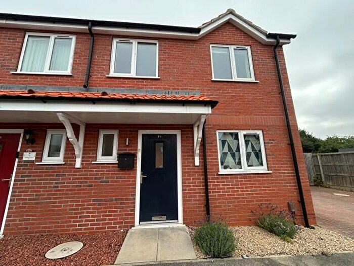 3 Bedroom Semi-Detached House To Rent In Millbeck Drive, Lincoln, LN2