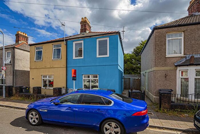 2 Bedroom End Of Terrace House To Rent In Lewis Street, Riverside, Cardiff, CF11