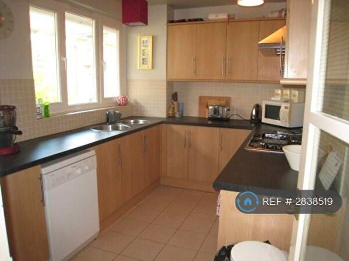 4 Bedroom Flat To Rent In Myddleton Street, London, EC1R