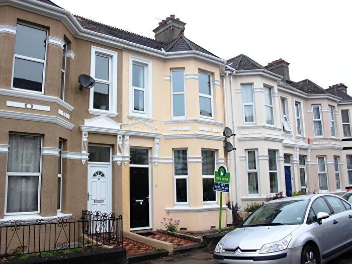 2 Bedroom Apartment To Rent In Old Park Road, Gff, PL3