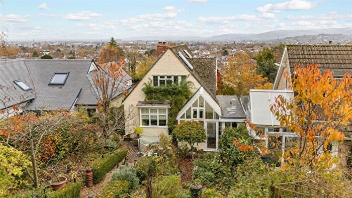 2 Bedroom Detached House For Sale In Undercliffe Avenue, Leckhampton Hill, Cheltenham, GL53