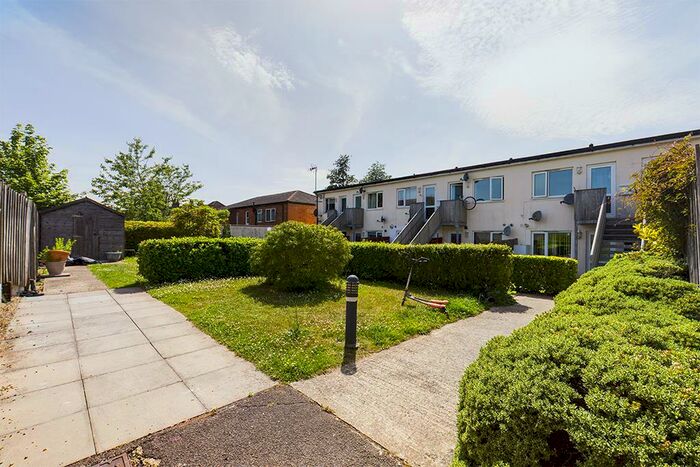 1 Bedroom Apartment To Rent In Dean Road, Southampton, SO18