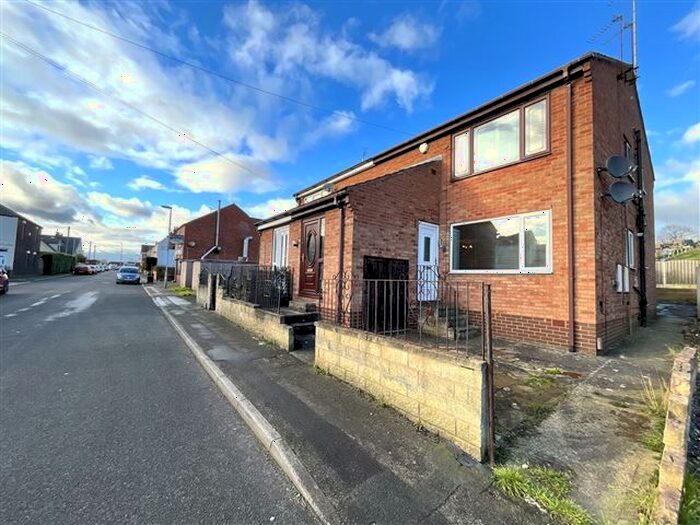 2 Bedroom Flat To Rent In Alexandra Road, Swallownest, Sheffield, S26