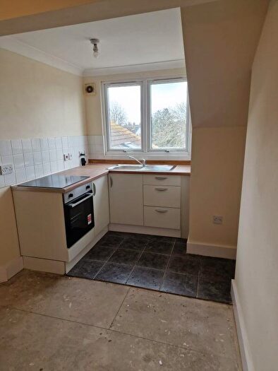 Studio To Rent In St Vincents Road Westcliff-on-Sea, SS0