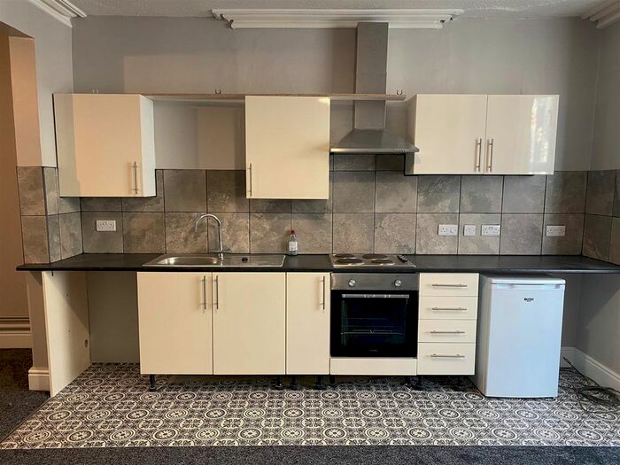 Studio To Rent In Windsor Street, Rhyl, LL18