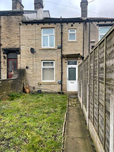 1 Bedroom Terraced House To Rent In Tong Street, Bradford, BD4
